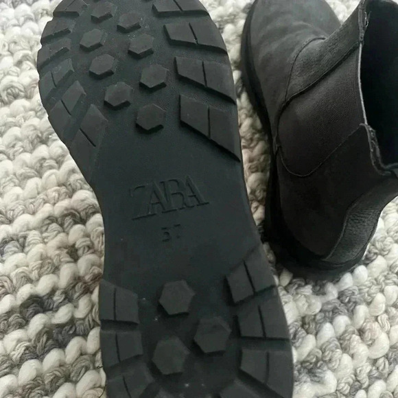Boys Zara Suede Boots size 5 - Picture 6 of 6